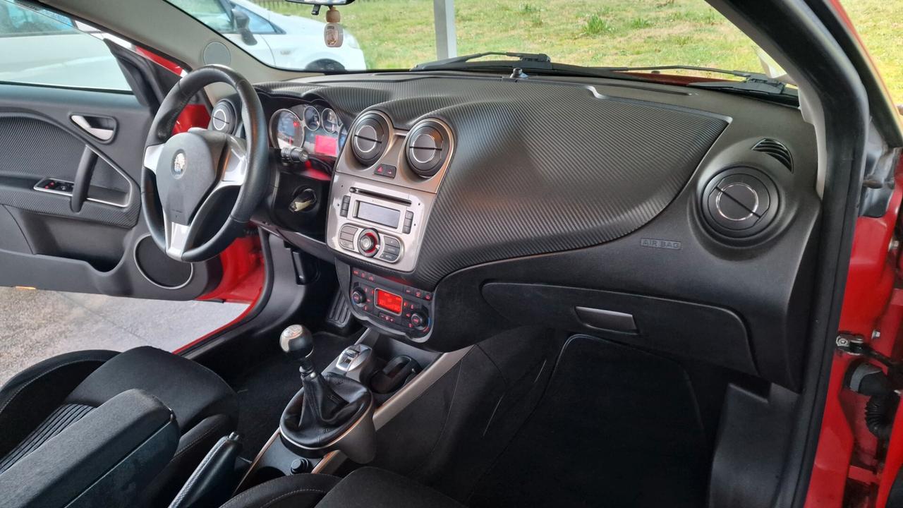 Alfa Romeo MiTo 1.6 JTDm 16V Distinctive Sport Pack