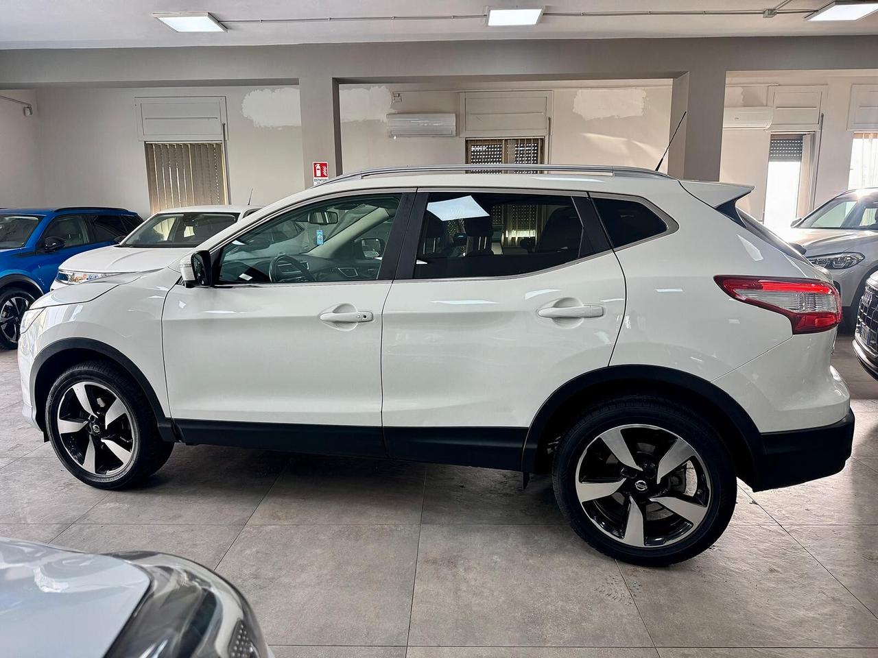 Nissan Qashqai 1.5 dCi 110cv Tekna 2015