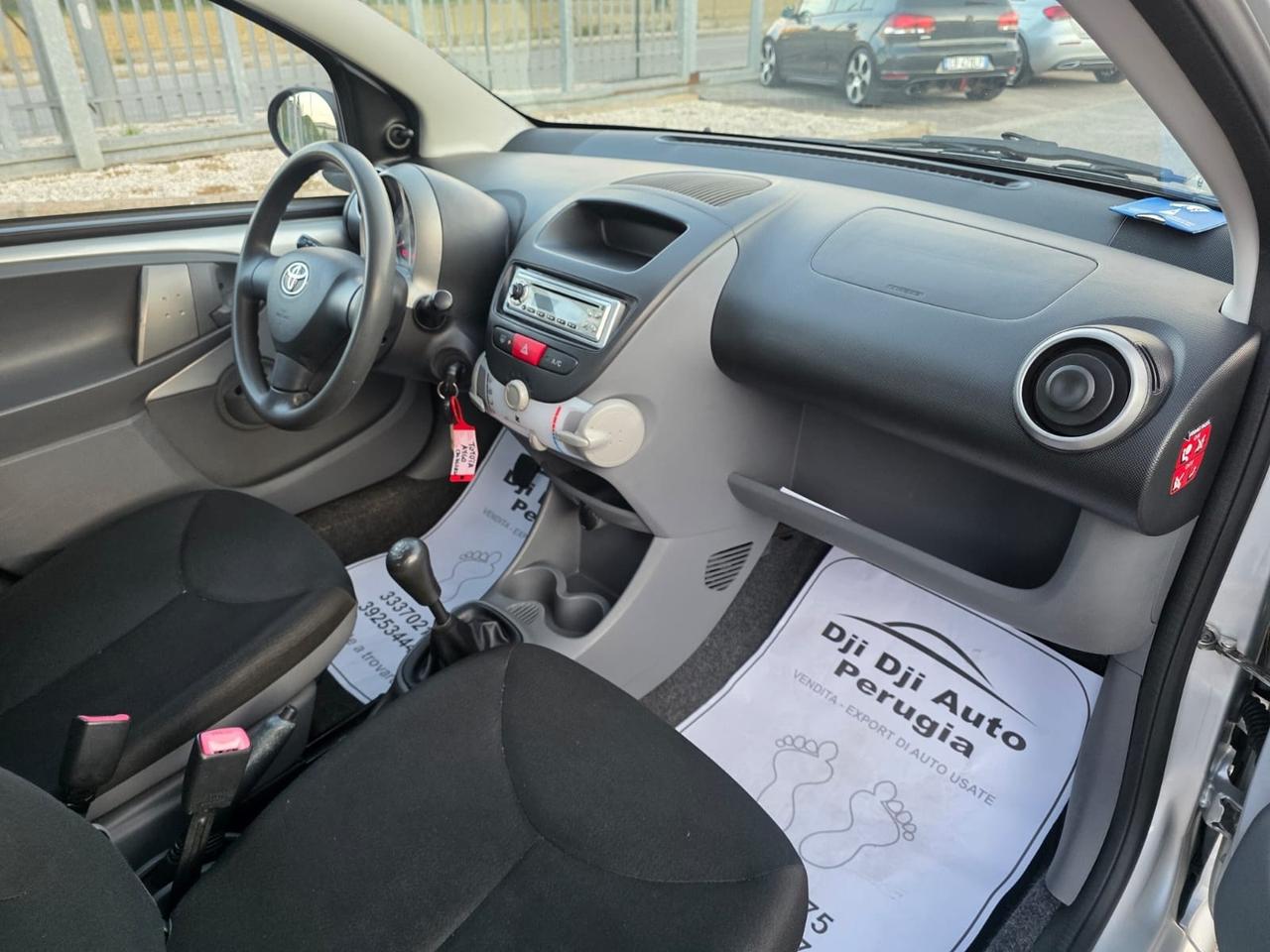 Toyota Aygo 1.0 12V VVT-i 5 porte Sol