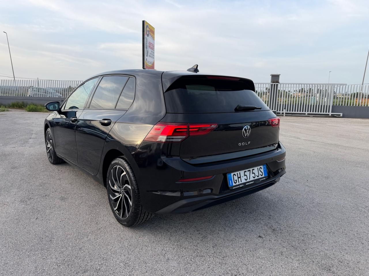 VOLKSWAGEN GOLF 2.0 TDI 115 CV DSG FULL LED MY22