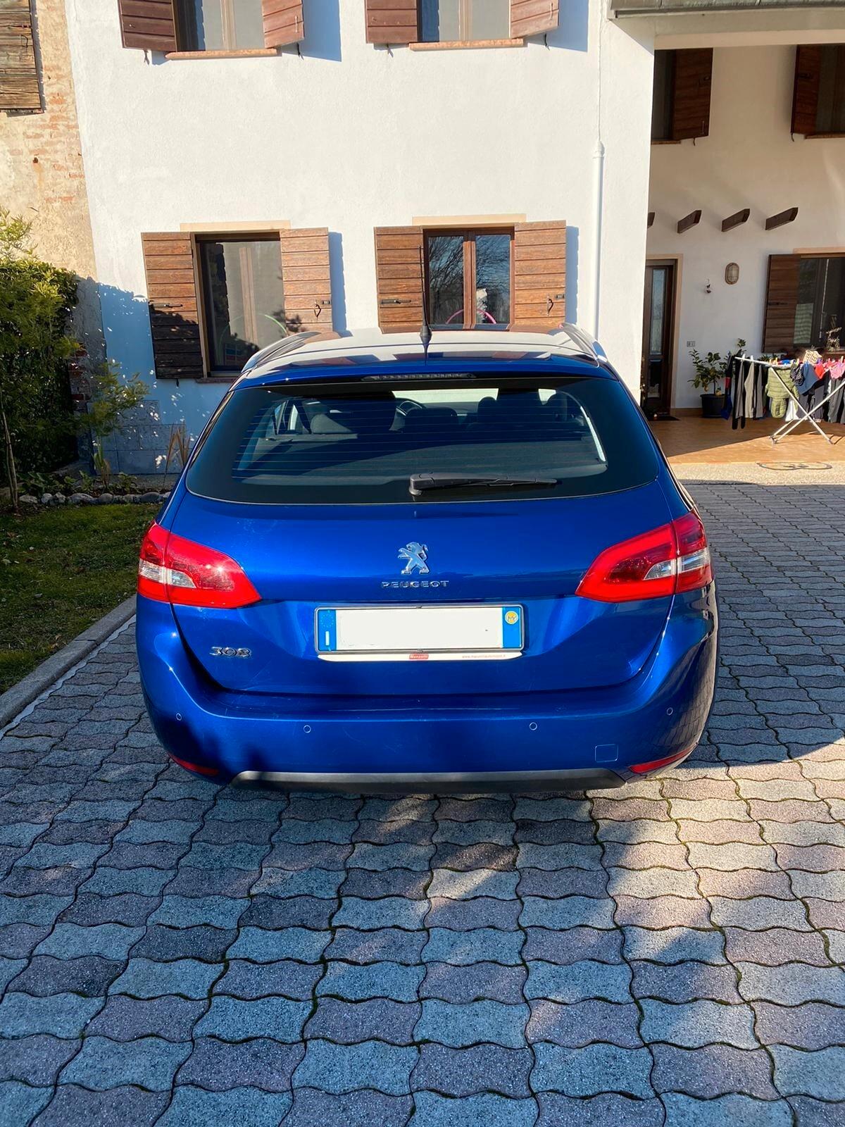 Peugeot 308 1.2i PureTech Turbo GT Line