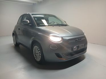 Fiat 500 500e Berlina 42 kWh La Prima