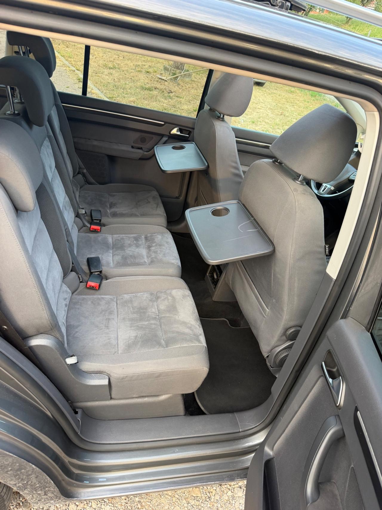 Volkswagen Touran Business 1.4 DSG Highline EcoFuel