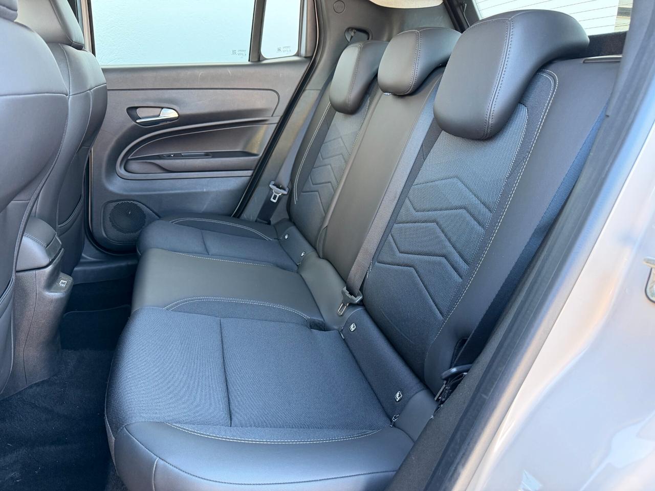 Jeep Avenger 1.2 Turbo 100 CV MHEV Summit