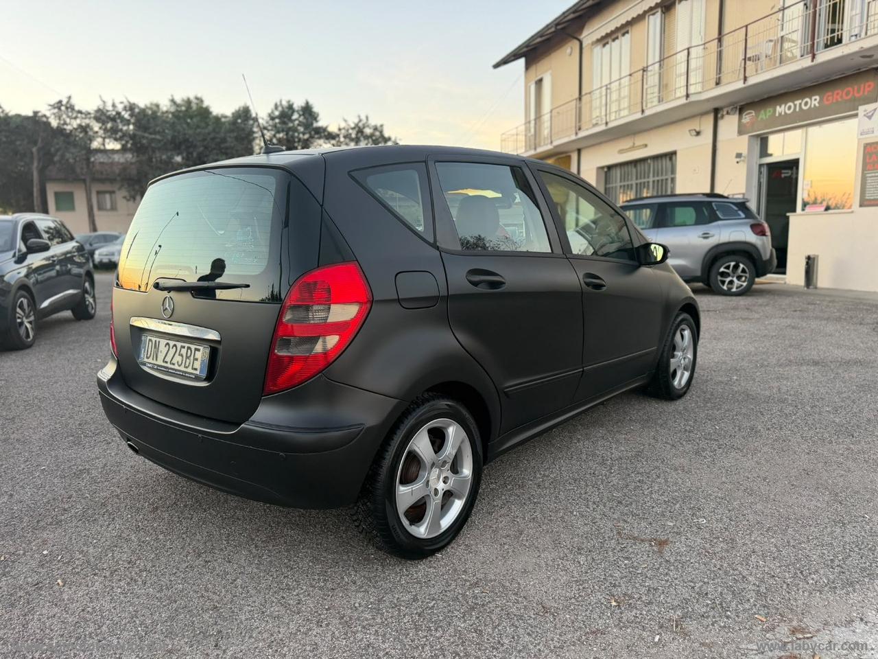 MERCEDES-BENZ A 150 Avantgarde BLACK MATT