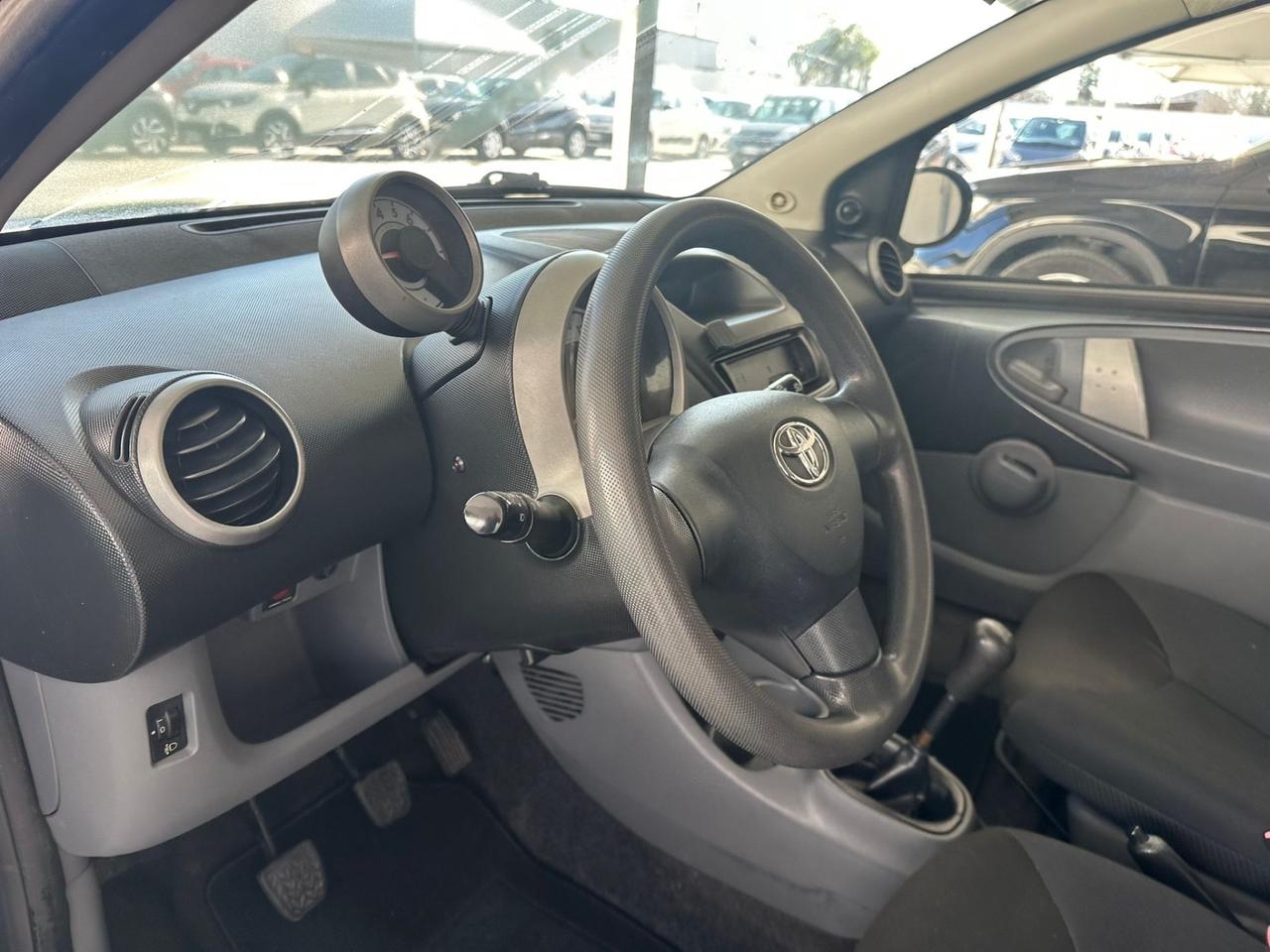 Toyota Aygo 1.0 12V VVT-i 5 porte Sol