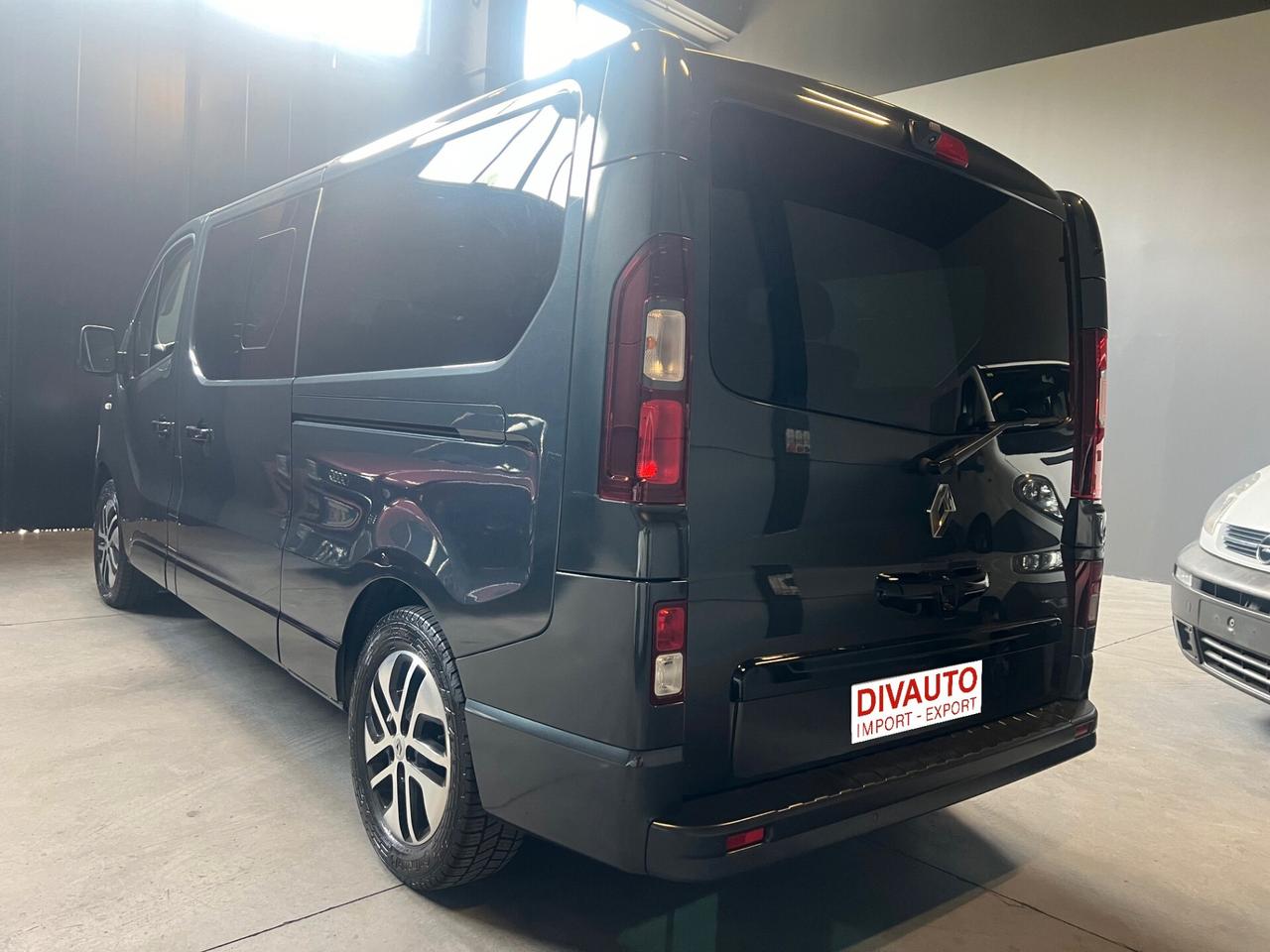 Renault Trafic INTERNI IN PELLE