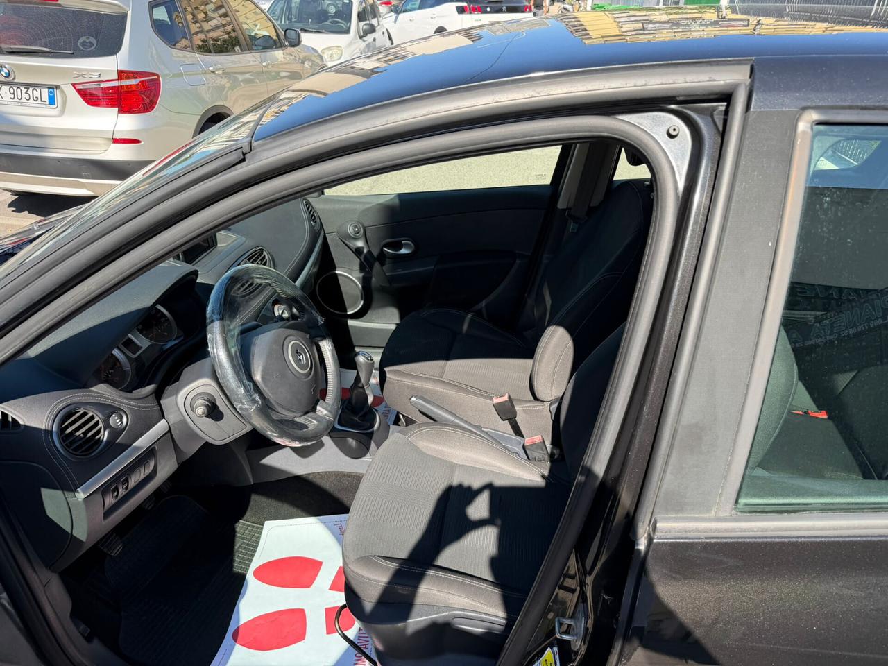 Renault Clio 1.2 16V 5 porte Dynamique