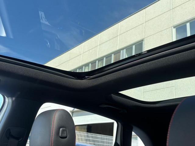 MERCEDES-BENZ B 180 Automatic Premium