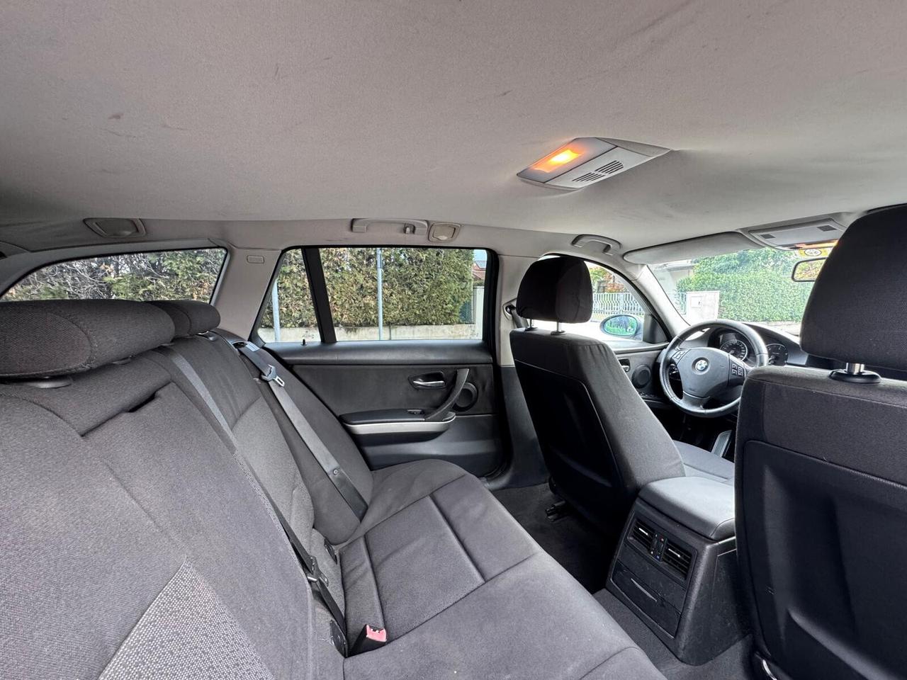 BMW 320d Touring Automatica 163 CV – Cambio e Motore Perfetti