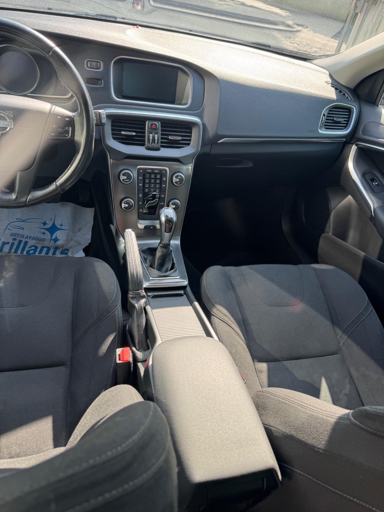 Volvo V40 D2 1.6 Momentum