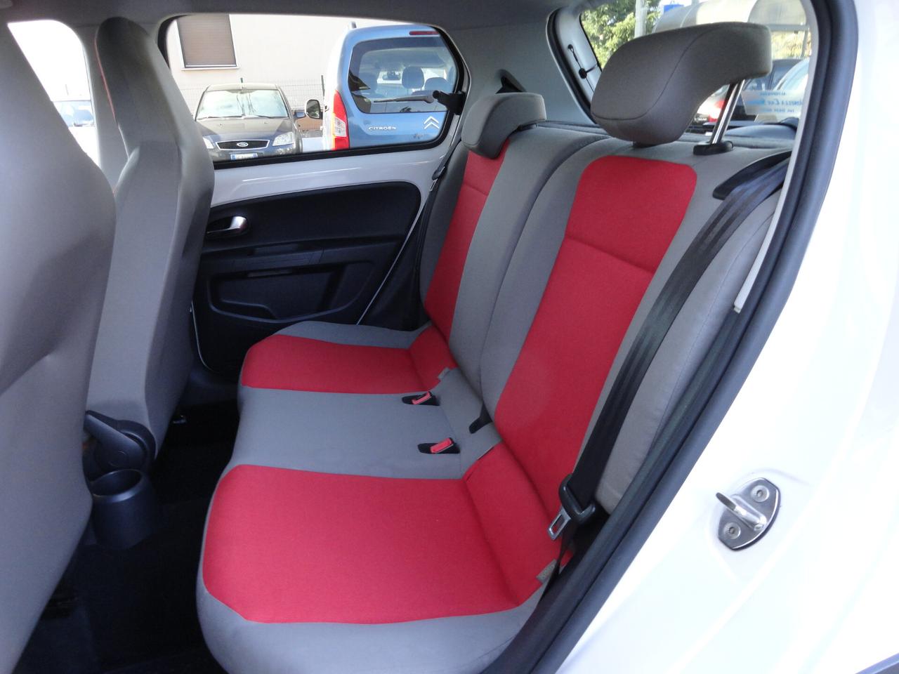 Volkswagen up! 1.0 75 CV 5p. cross