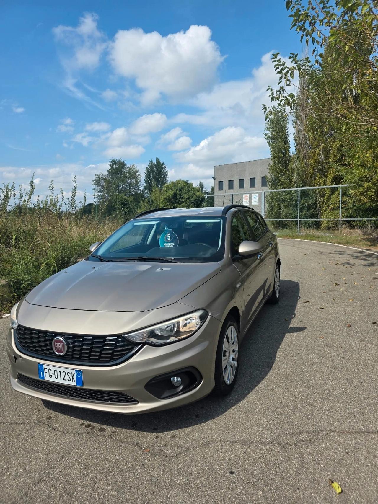 Fiat Tipo 1.6 Mjt S&S SW Lounge