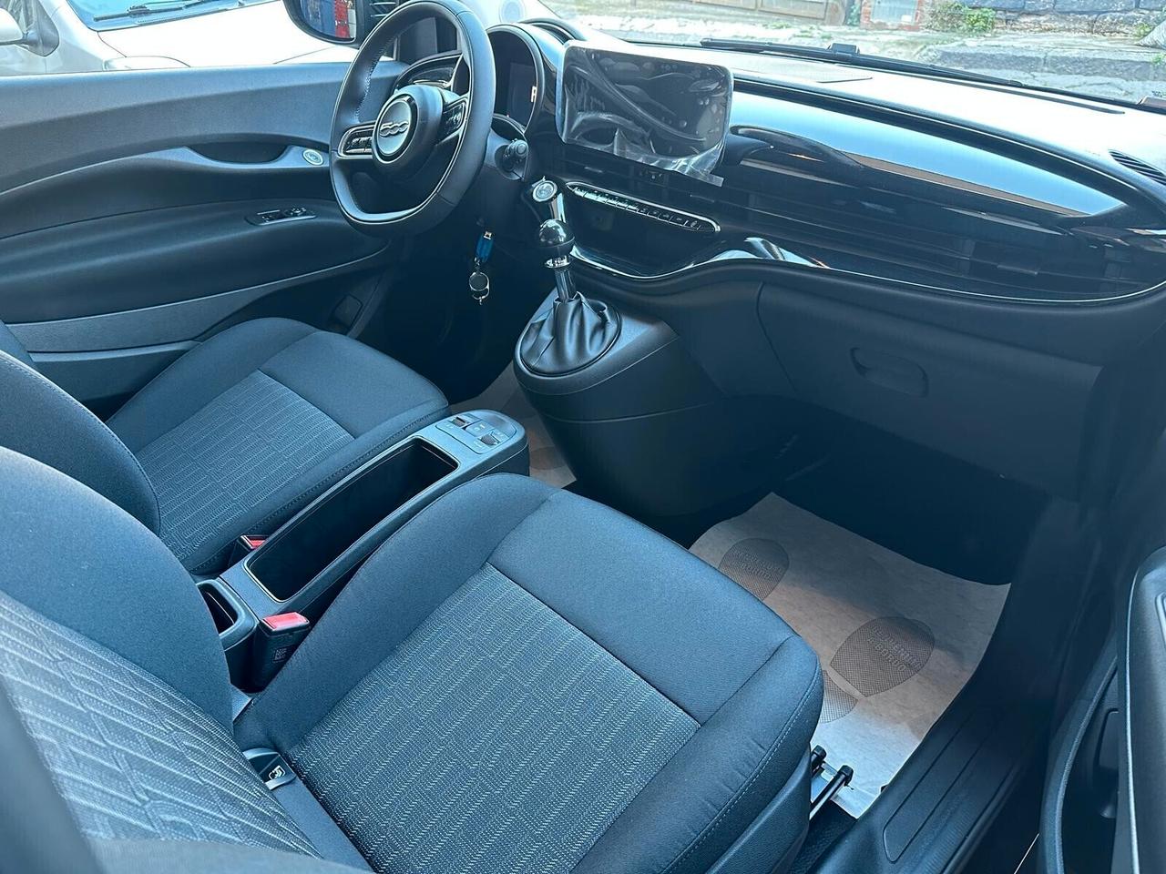 FIAT 500 HYBRID BERLINA POP 1.0 Hybrid Berlina MY 26
