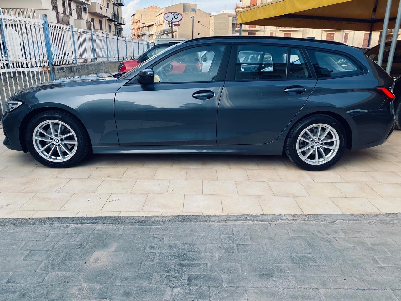 Bmw 320d Touring Automatic - Advantage