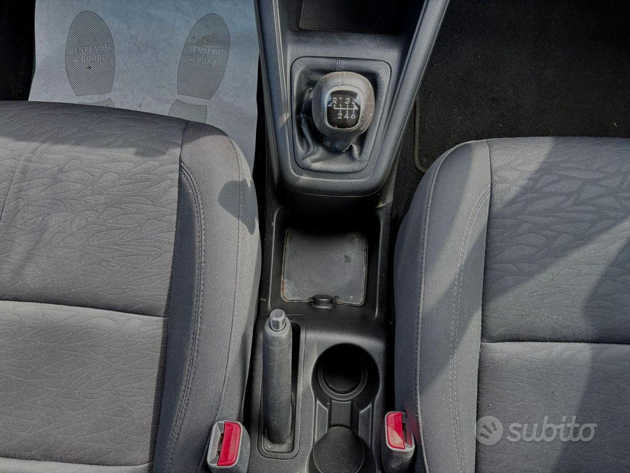 HYUNDAI IX20 1.4 CRDI STYLE (90CV) NEOPATENTATI