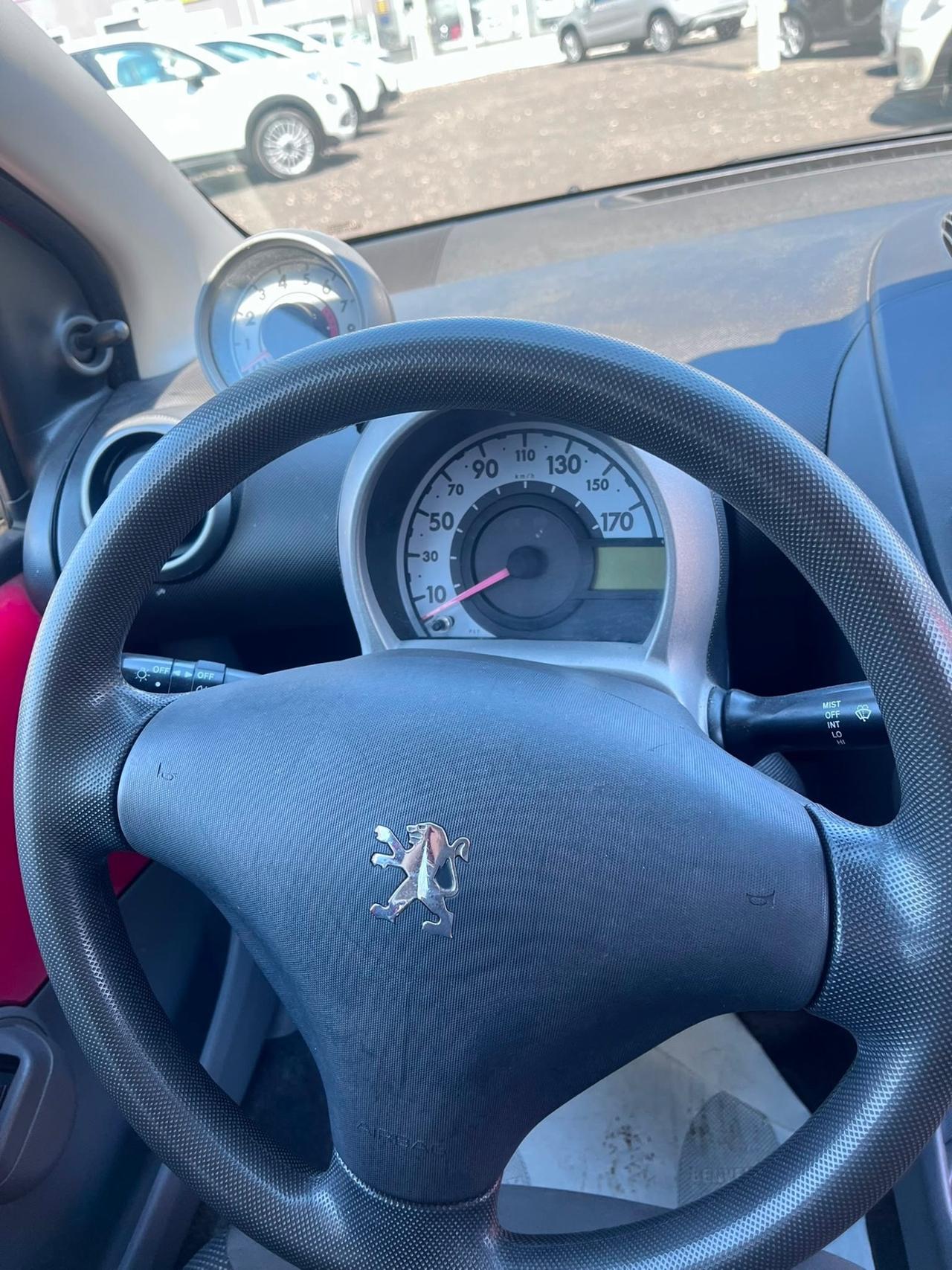 Peugeot 107 1.0 68CV 5p. Plaisir