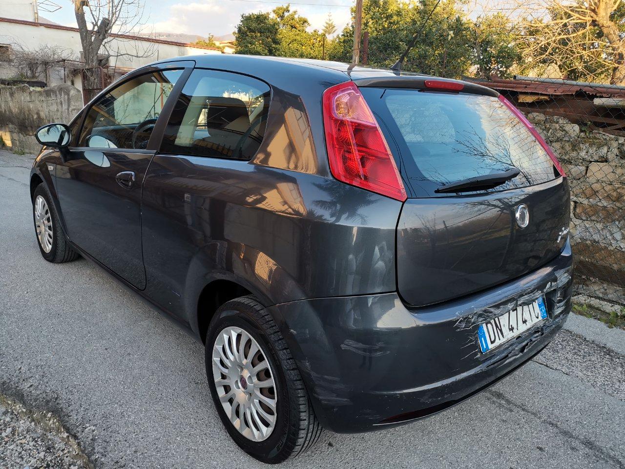 Fiat Grande Punto 3 Porte Grande Punto 1.3 mjt Dynamic 90cv LEGGI