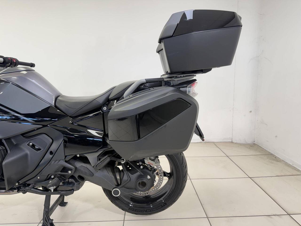 BMW R 1300 RT Triple Black ASA