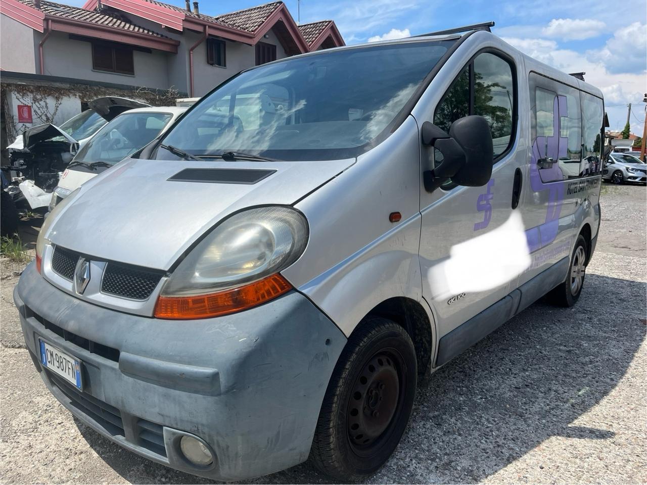 Renault Trafic 1.9 2004 9 posti cambio rotto