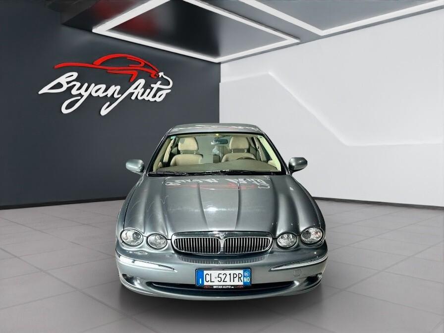 Jaguar X-Type 2.5 V6 24V cat Executive