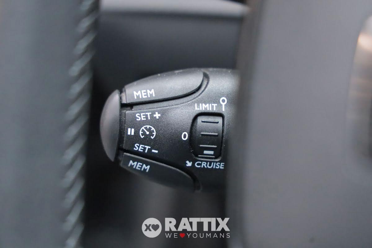 Peugeot 208 1.2 puretech 100CV Allure