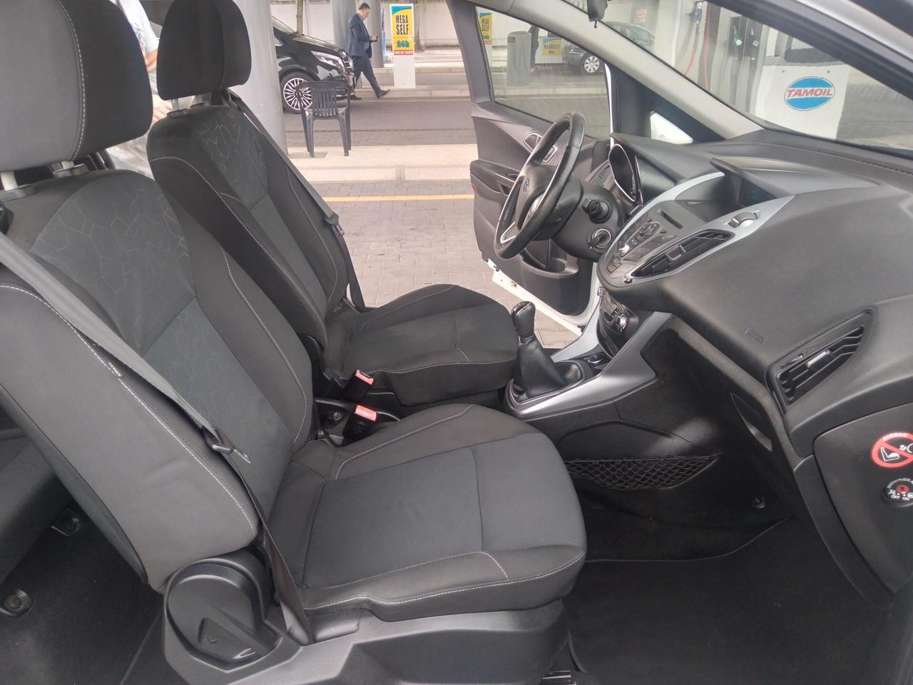 Ford B-Max 1.4 90 CV GPL Titanium x neopatentati