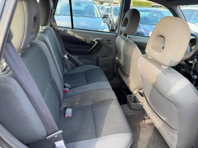 TOYOTA RAV 4 MY23 RAV4 2.0 Tdi D-4D cat 5 porte Sol