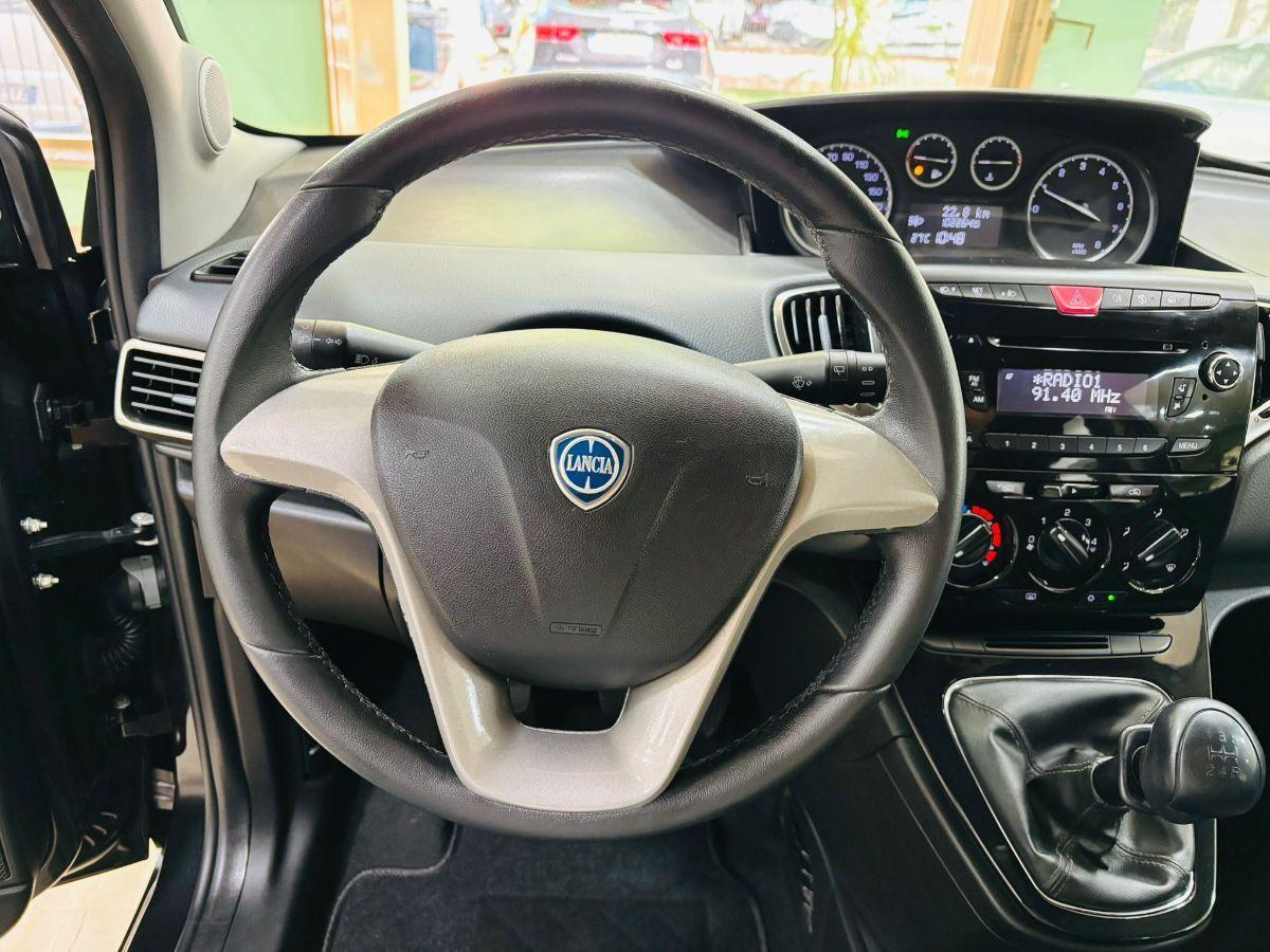Lancia Ypsilon 1.2 70cv 5 porte Gold Neop.Ok