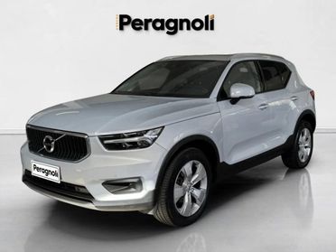 VOLVO XC40 D3 MOMENTUM MANUALE