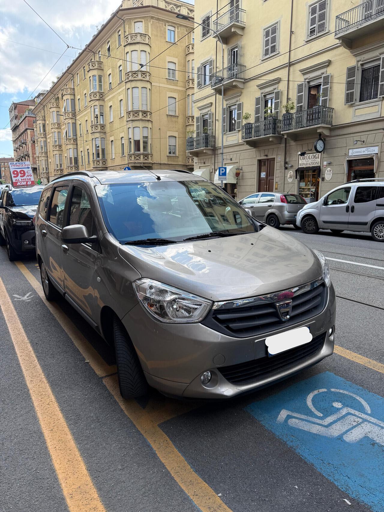 Dacia Lodgy - APERTI AD AGOSTO