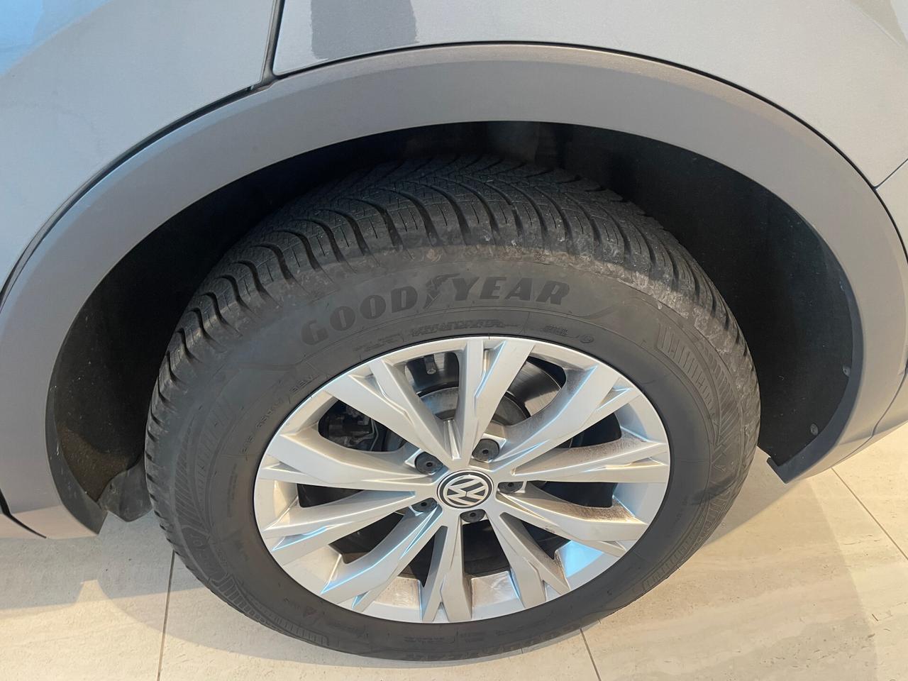 Volkswagen Tiguan 2.0 TDI SCR DSG 4MOTION Sport BMT