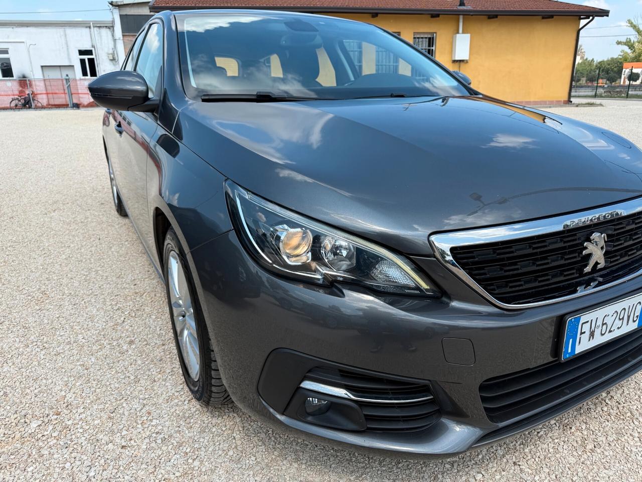 Peugeot 308 BlueHDi 130 S&S EAT6 SW Allure