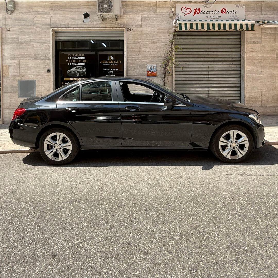 Mercedes C 180 BlueTEC Automatic Premium - 116CV