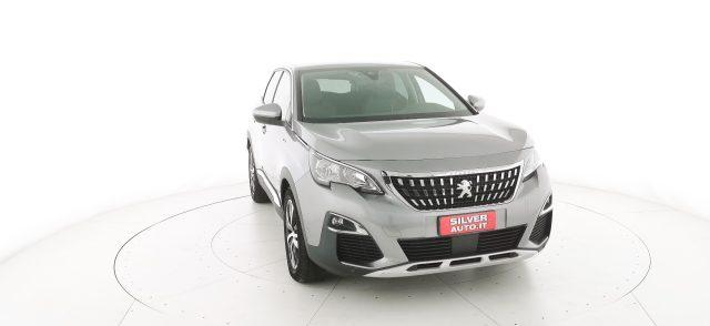 PEUGEOT 3008 Hybrid 225 e-EAT8 Allure