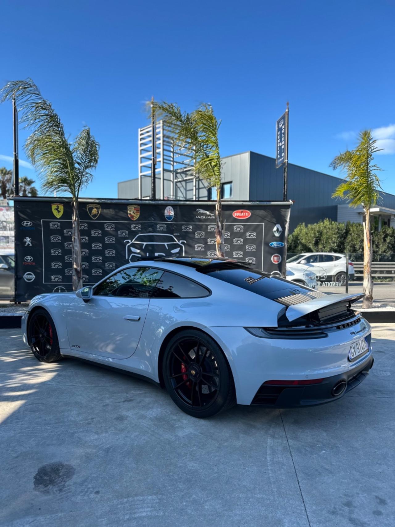 Porsche 911 ALLESTIMENTO 992 Carrera 4 GTS