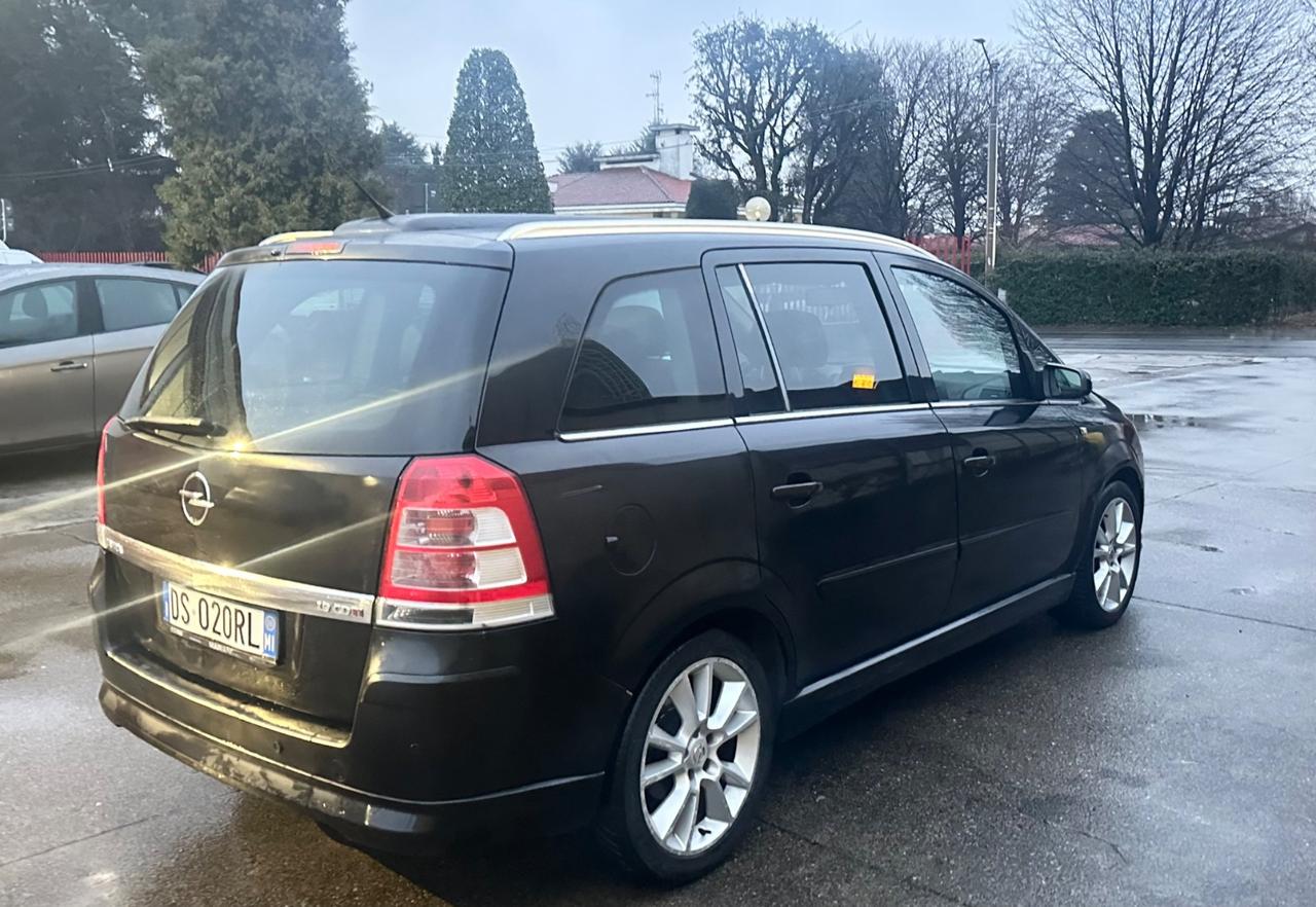 Opel Zafira 1.9 16V CDTI 150CV Cosmo