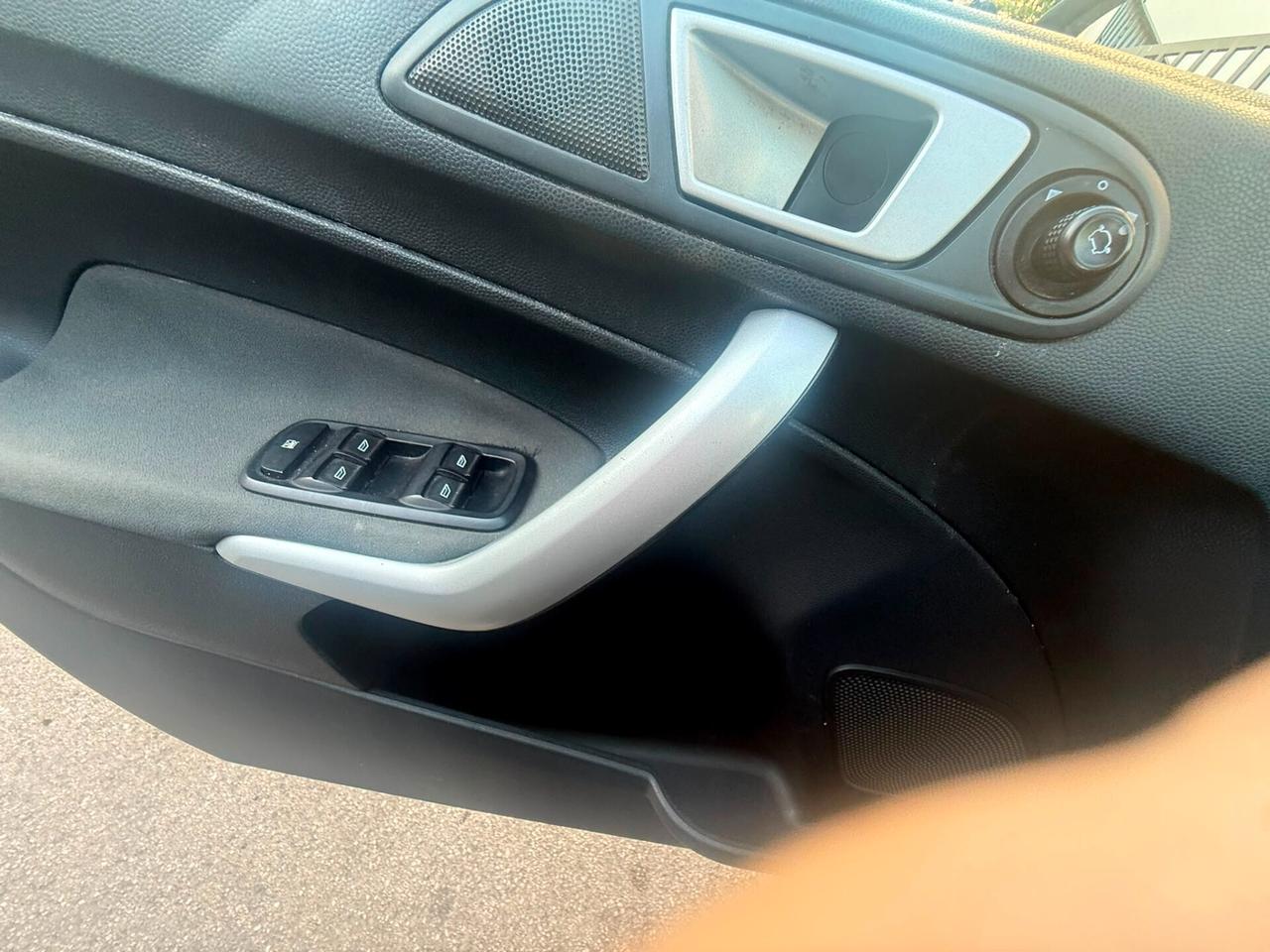 Ford Fiesta 1.4 5 porte Bz.- GPL VALIDITA' FINO AL 2032
