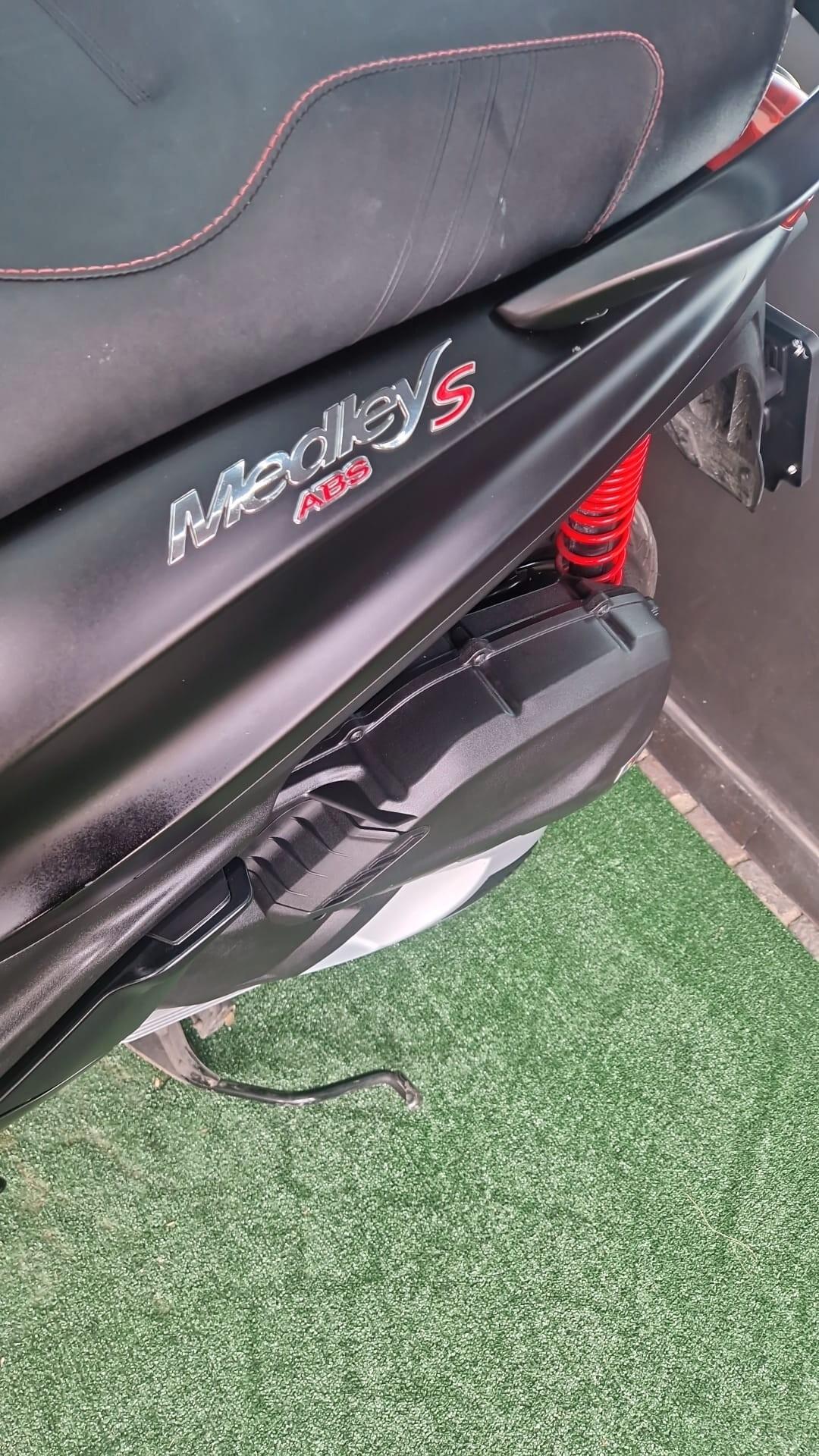 Piaggio Medley 125