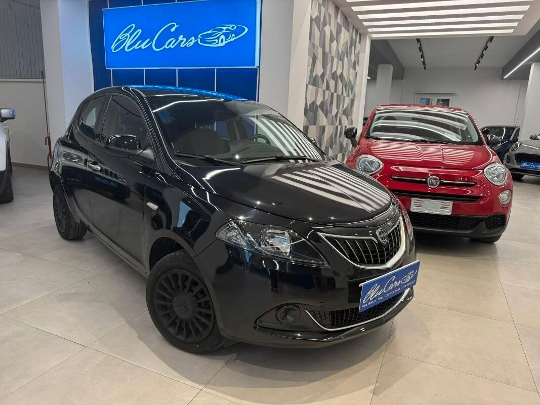 Lancia Ypsilon III 1.0 firefly hybrid Silver s&s 70cv
