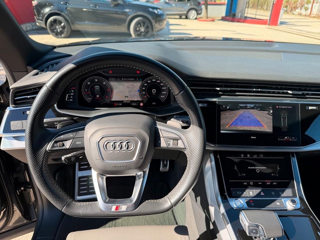 Audi Q8 45TDI QUATTRO S-LINE 231CV - 2020