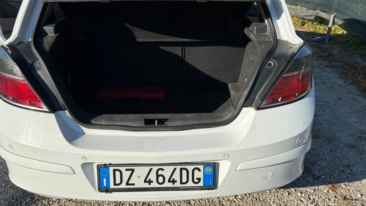 Opel Astra 1.7 CDTI 110CV 5 porte Cosmo