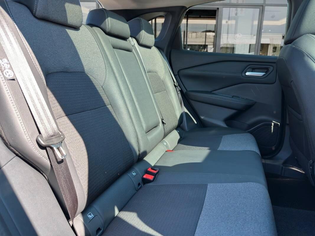 Nissan Qashqai 1.3 mhev N-Connecta 158cv xtronic TETTO PANORAMICO