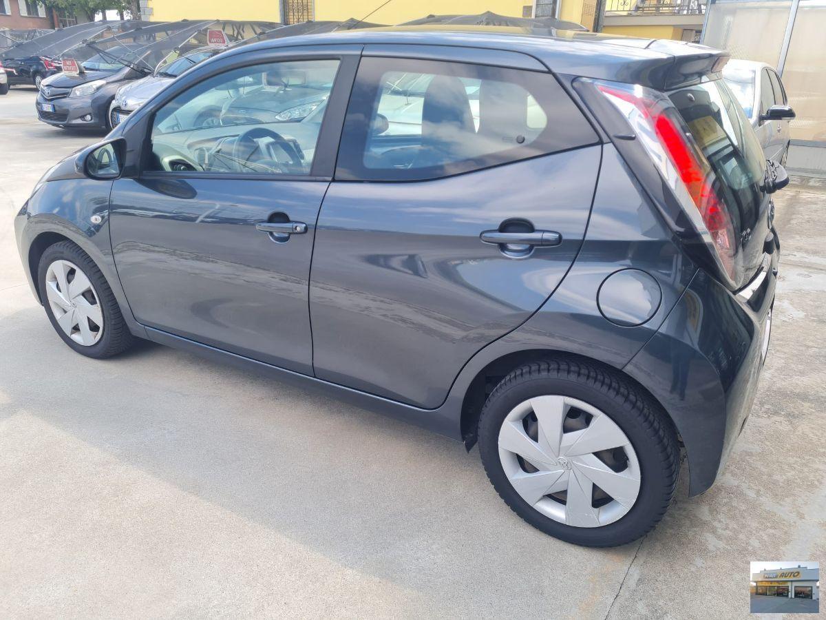 TOYOTA Aygo Benzina-Automatica-42.000 Km