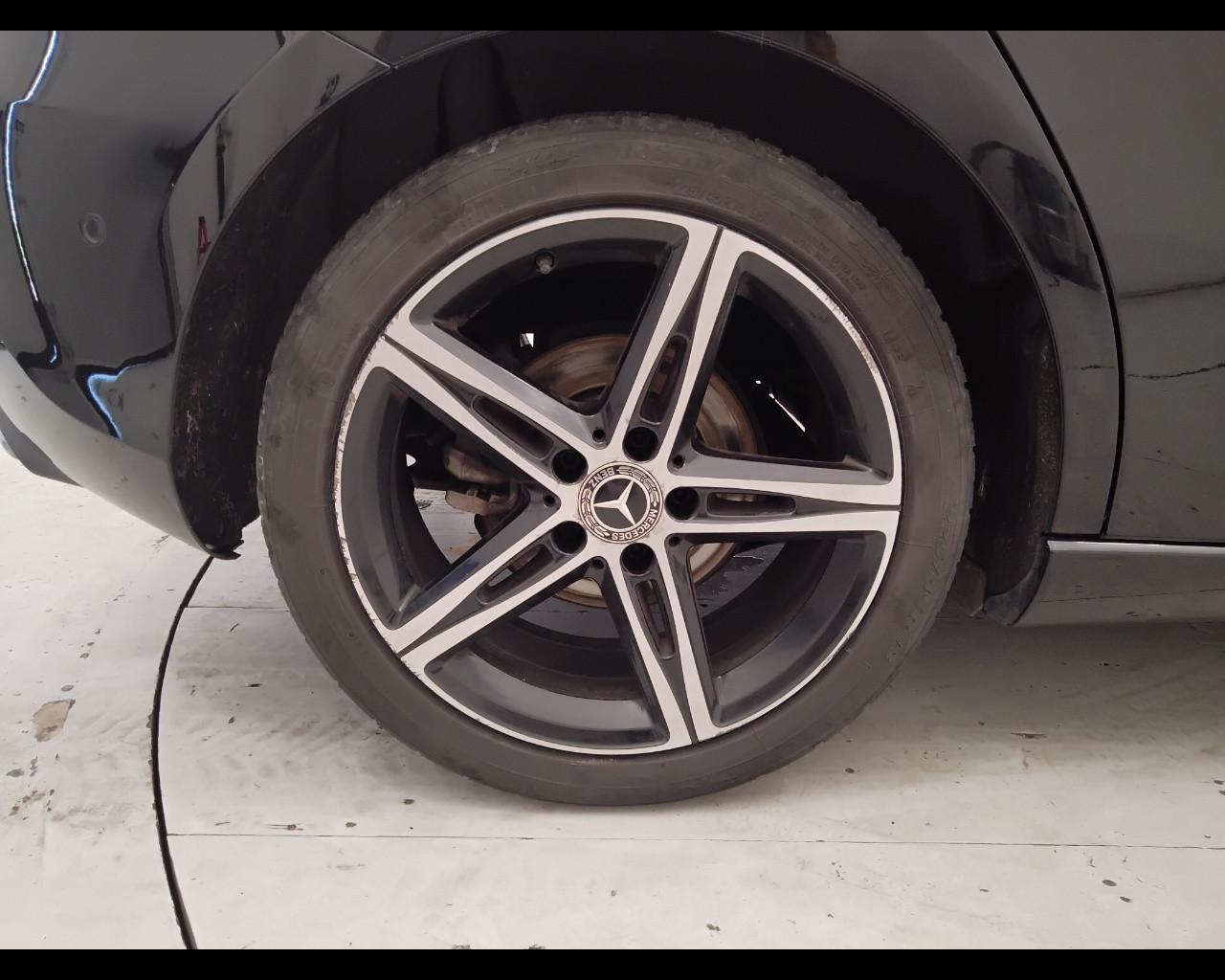 Mercedes-Benz Classe A - W177 2018 - A 180 d Sport Extra auto