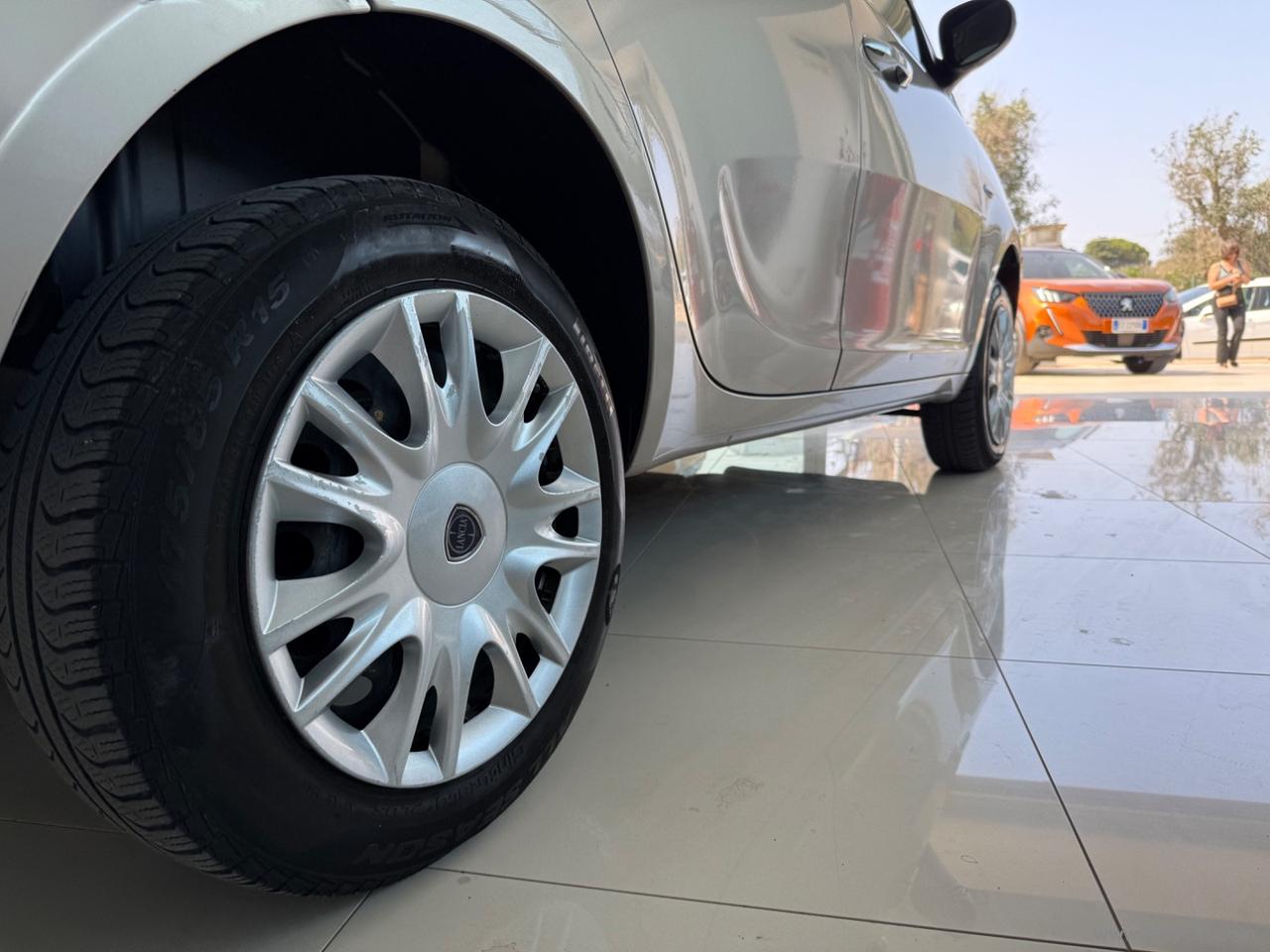 LANCIA Ypsilon 0.9 T.Air 85CV 5p. Met.Ec. Gold