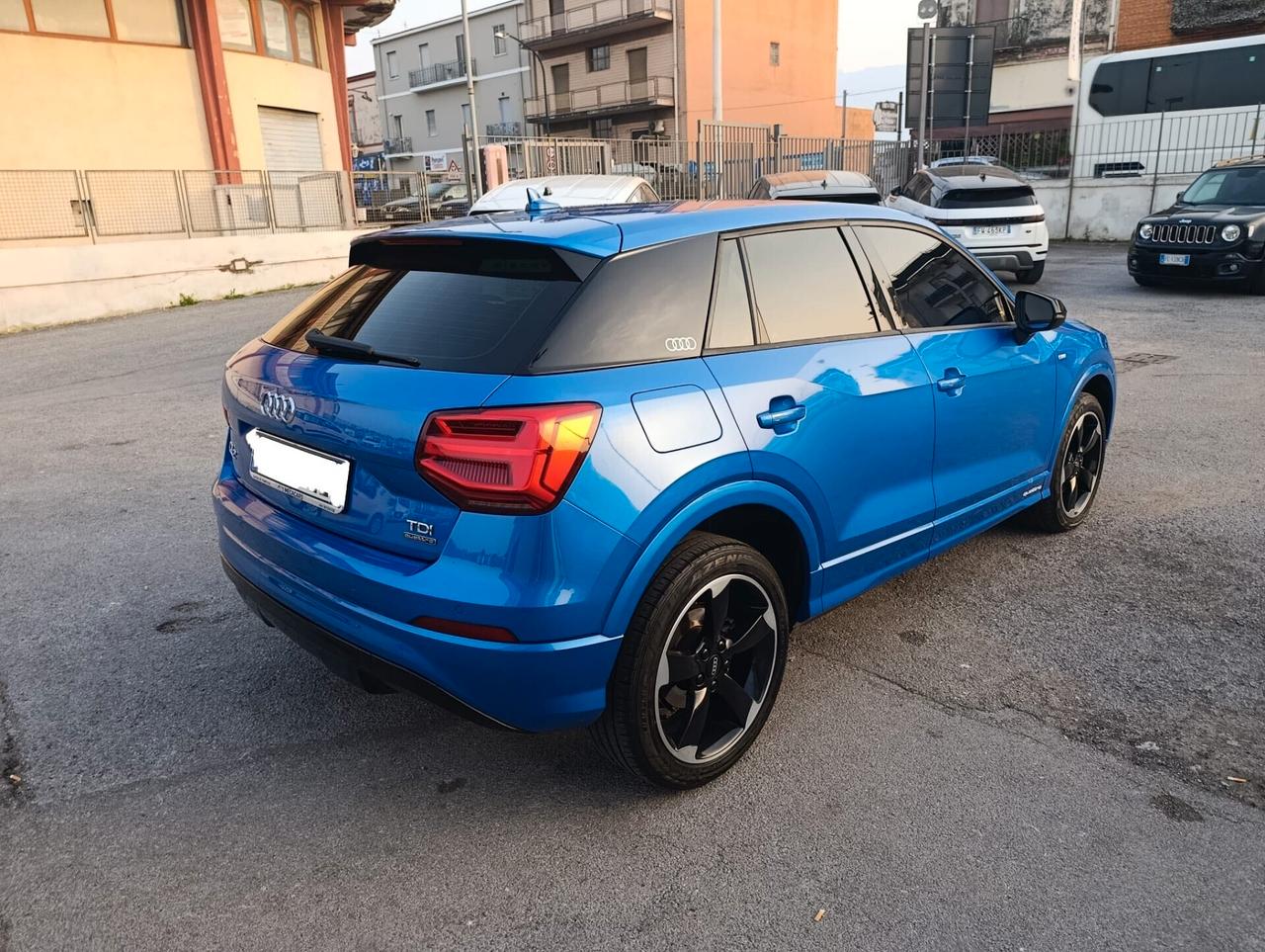 Audi Q2 2.0 TDI quattro S tronic Design S-line
