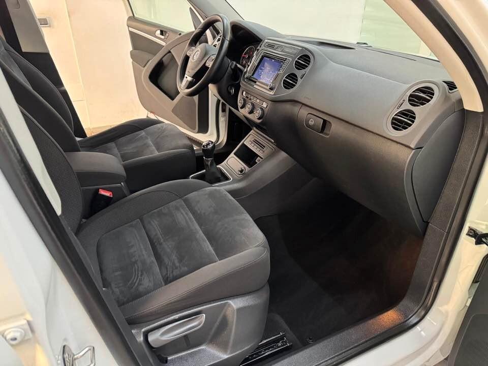 Volkswagen Tiguan 2.0 TDI 110/CV Sport Style 2015