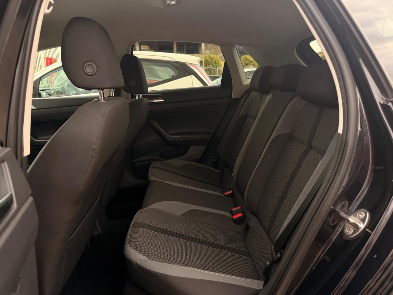 Volkswagen Polo 1.6 TDI 95cv R-LINE FULL LED MATRIX