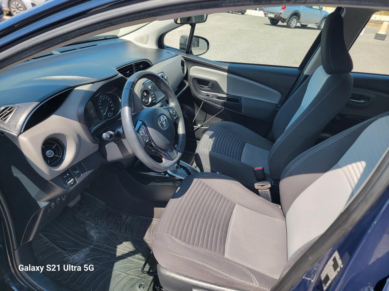 Toyota Yaris 1.5 Hybrid Active SOLO 42 MILA KM !
